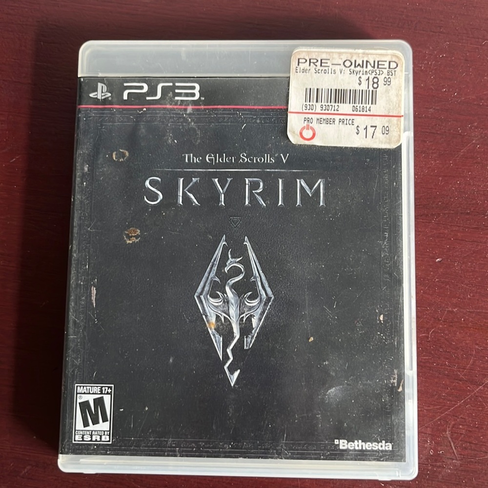 PS3 Skyrim the elder scrolls V - Picture 1 of 3